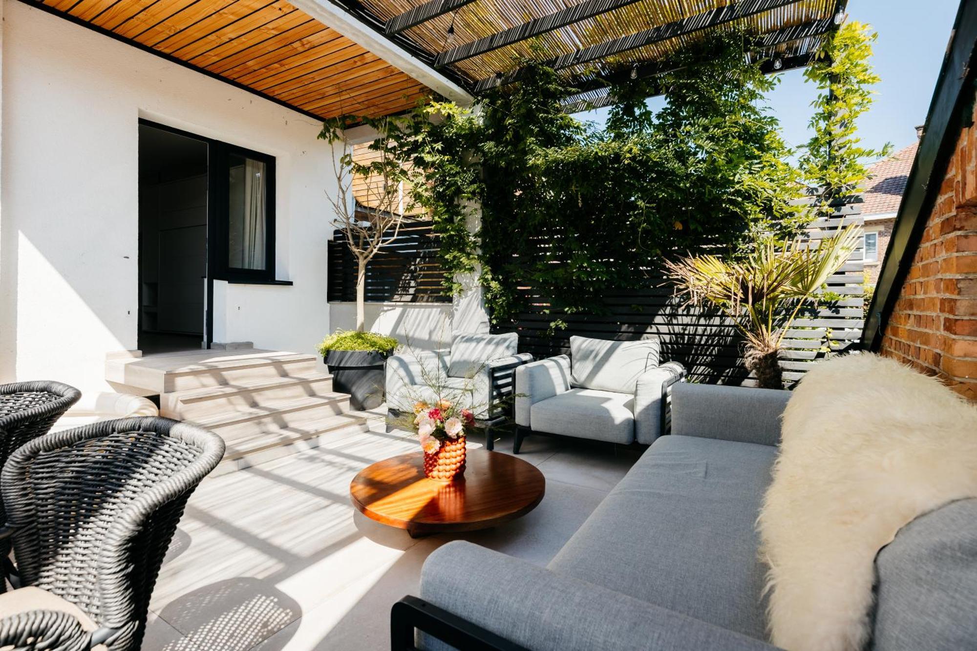 The Edgewater Suites - Park View Namur Eksteriør bilde