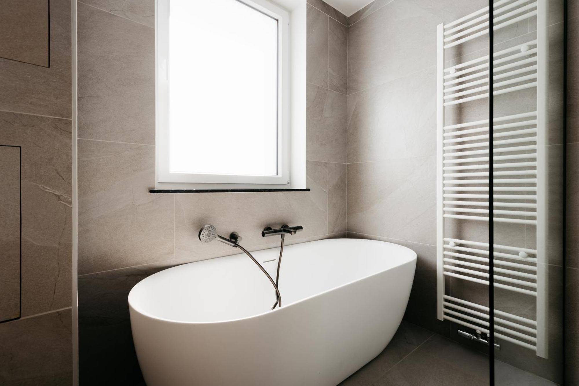 The Edgewater Suites - Park View Namur Eksteriør bilde