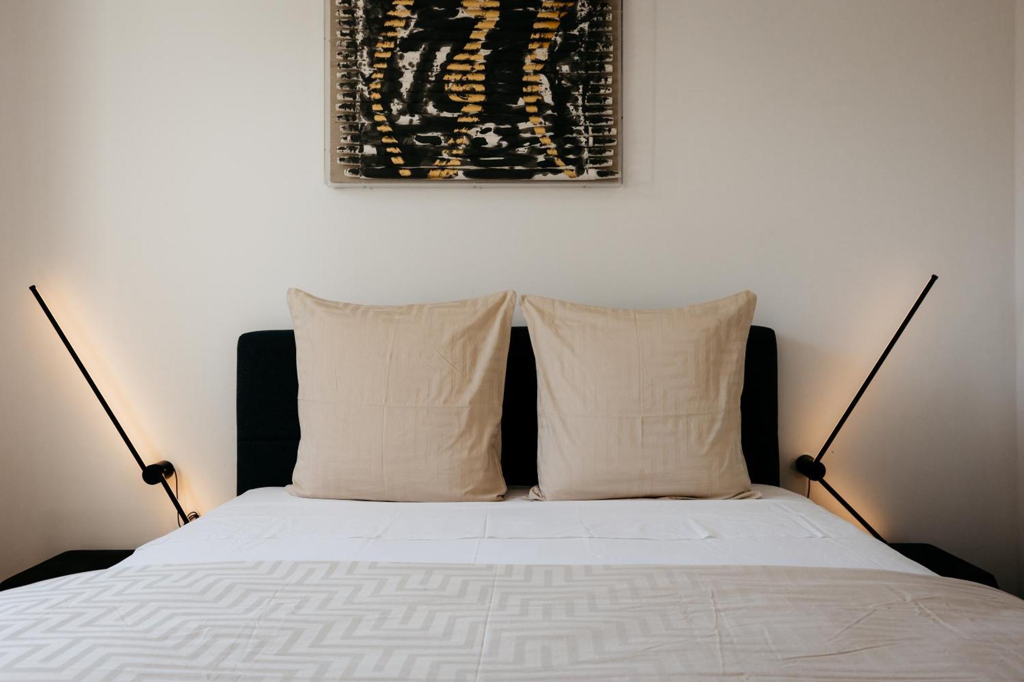 The Edgewater Suites - Park View Namur Eksteriør bilde